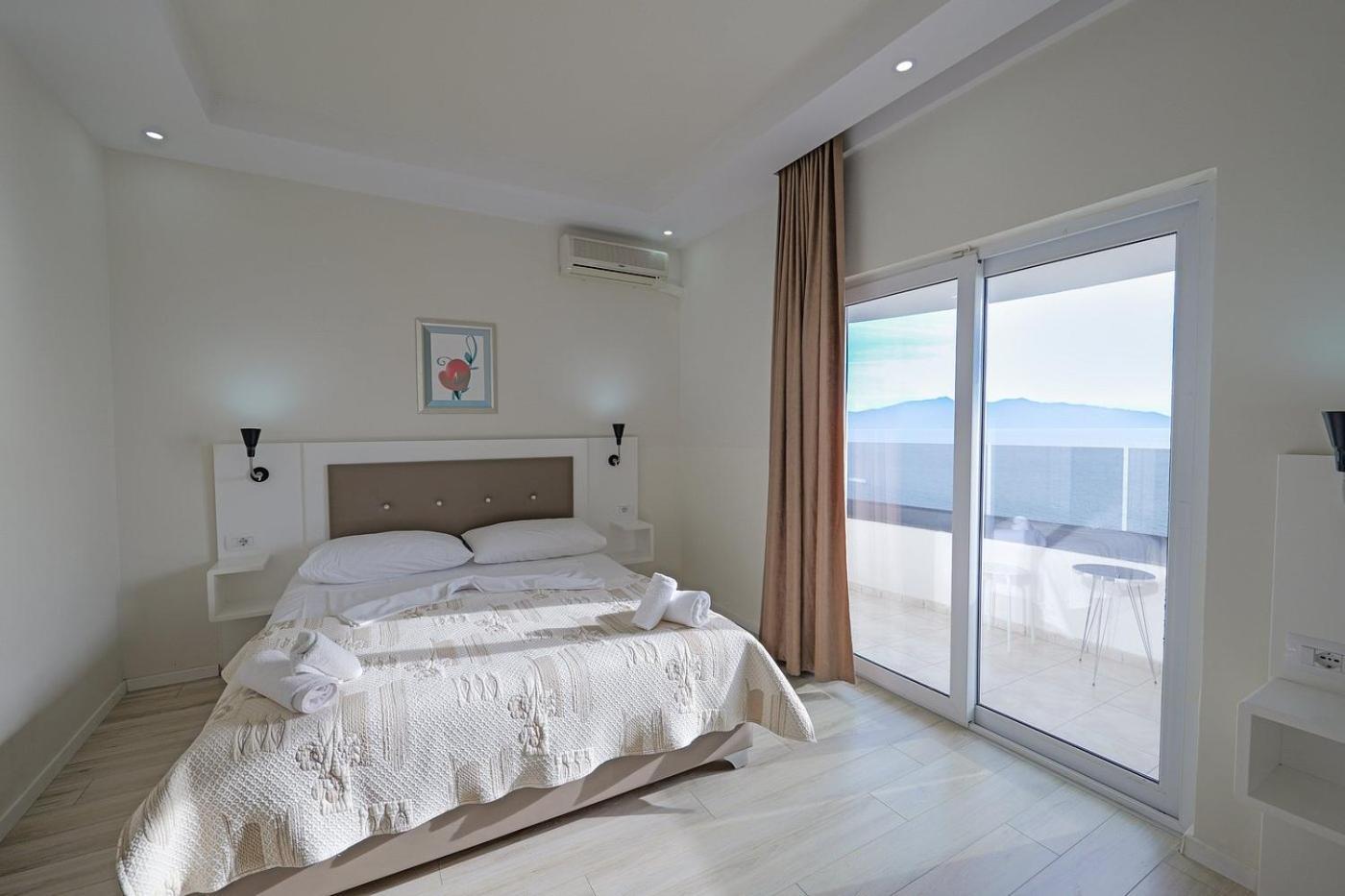 Helia Seaside Hotel Saranda Zewnętrze zdjęcie