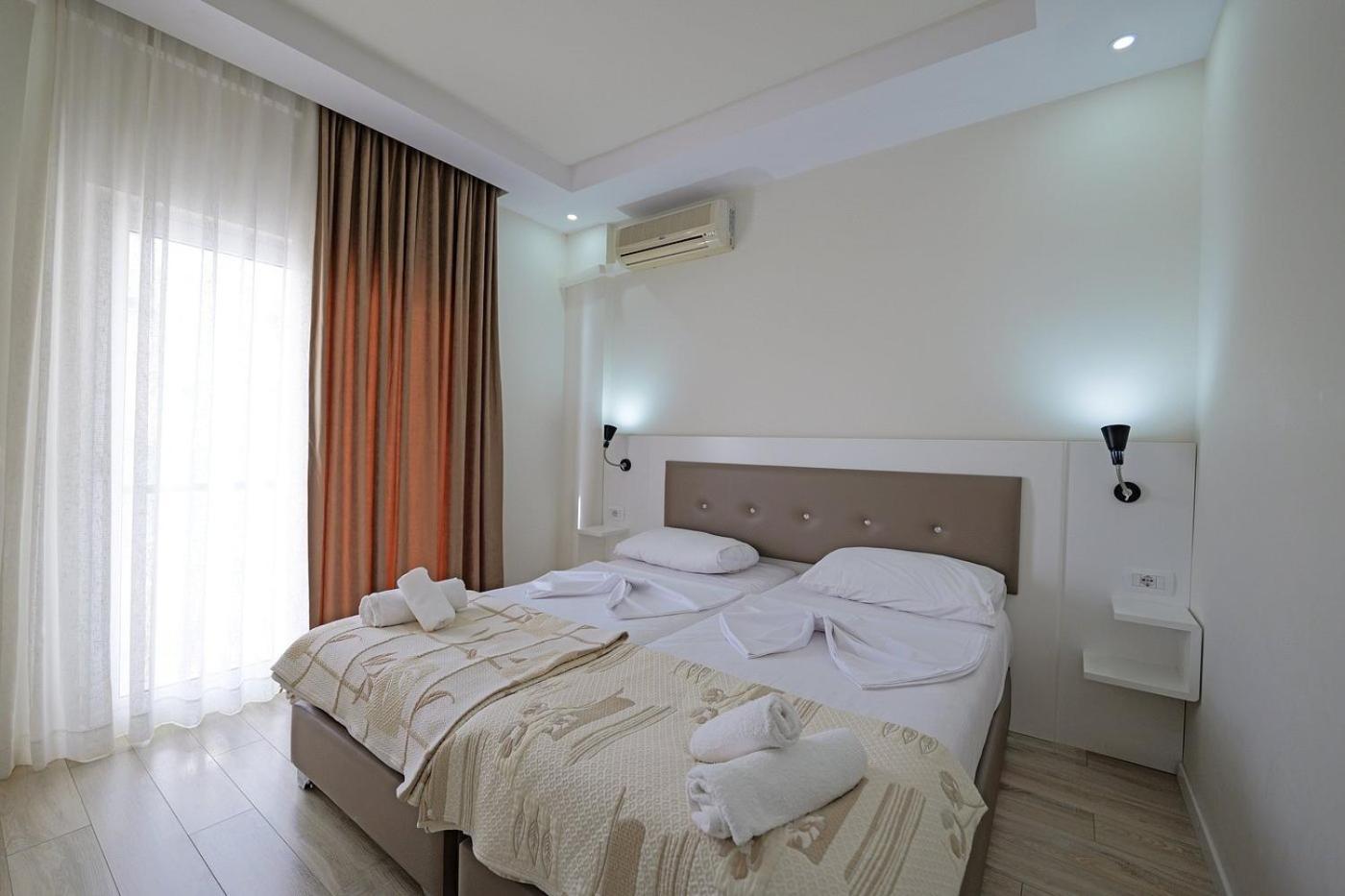 Helia Seaside Hotel Saranda Zewnętrze zdjęcie