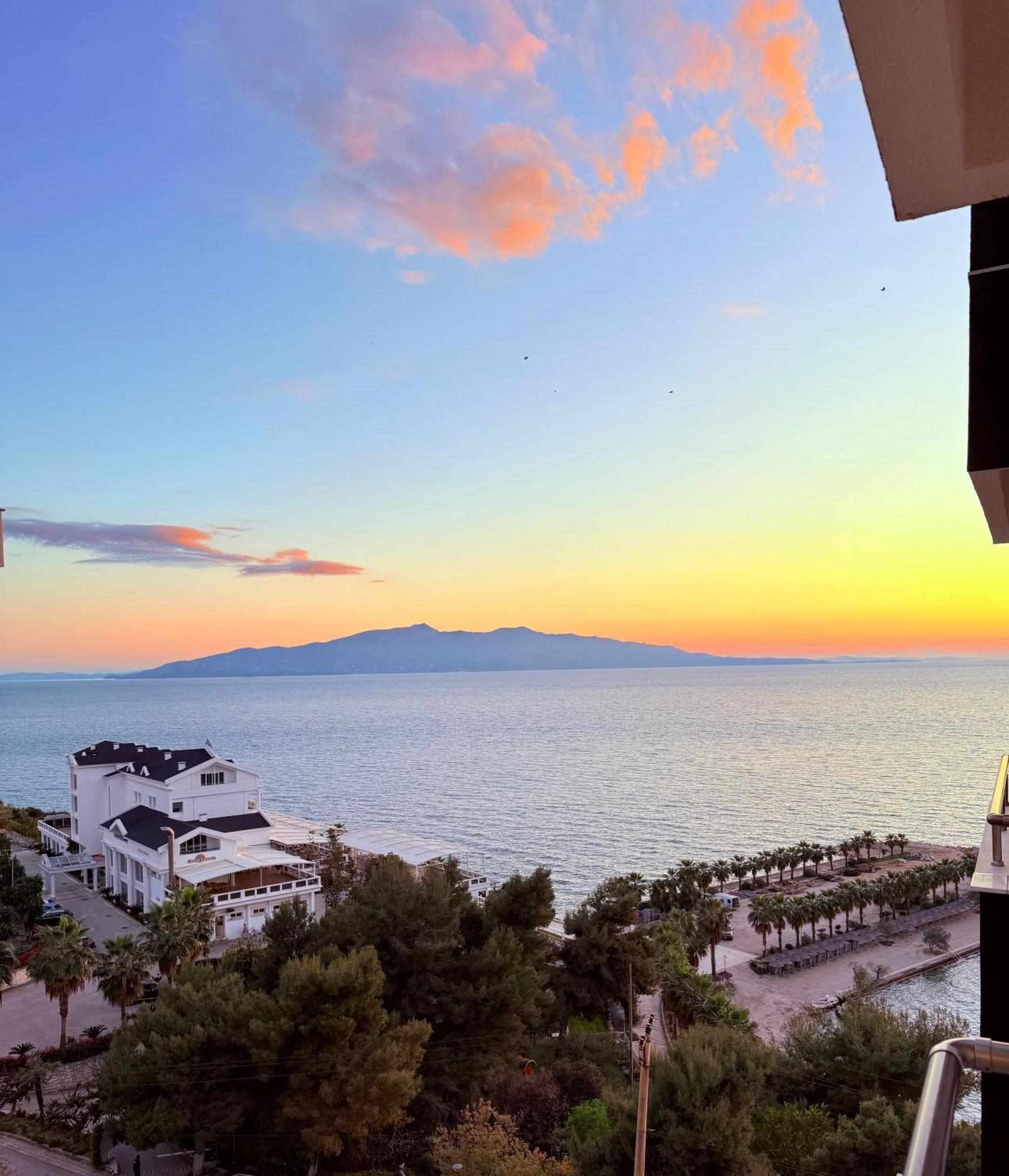 Helia Seaside Hotel Saranda Zewnętrze zdjęcie
