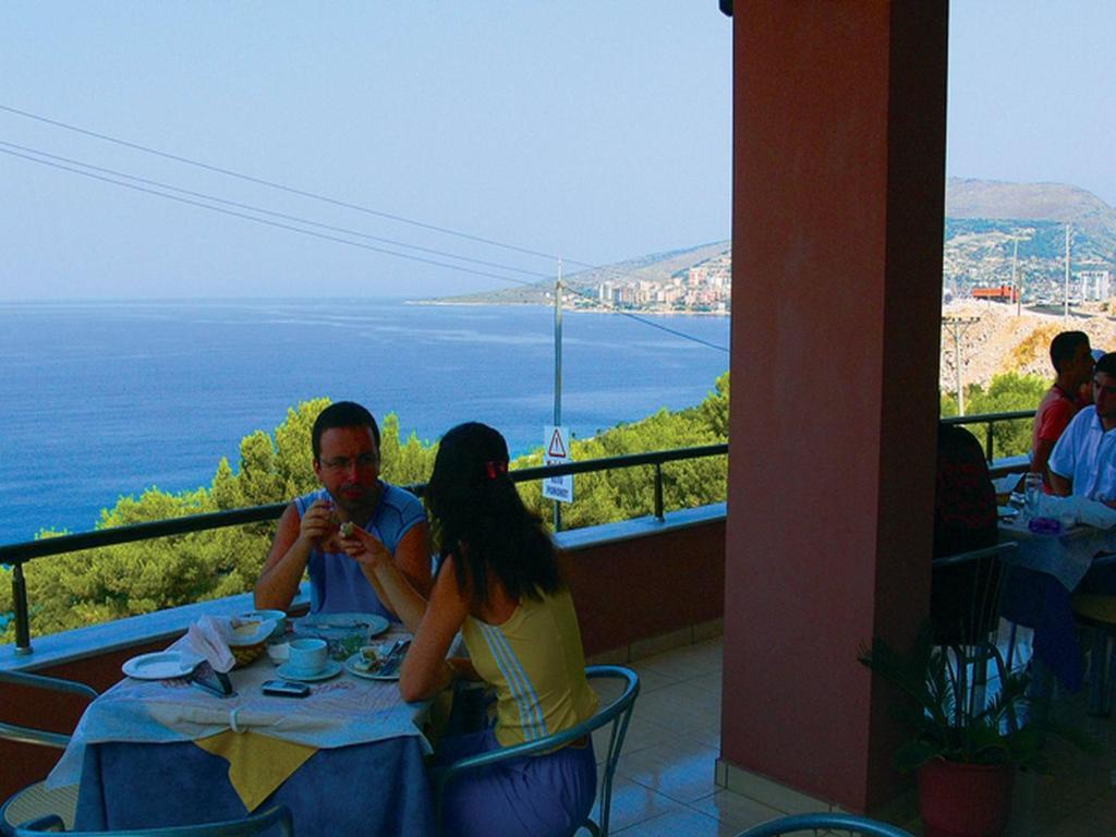 Helia Seaside Hotel Saranda Zewnętrze zdjęcie